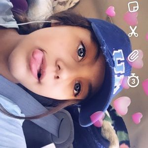 Meet your Posher, Candy